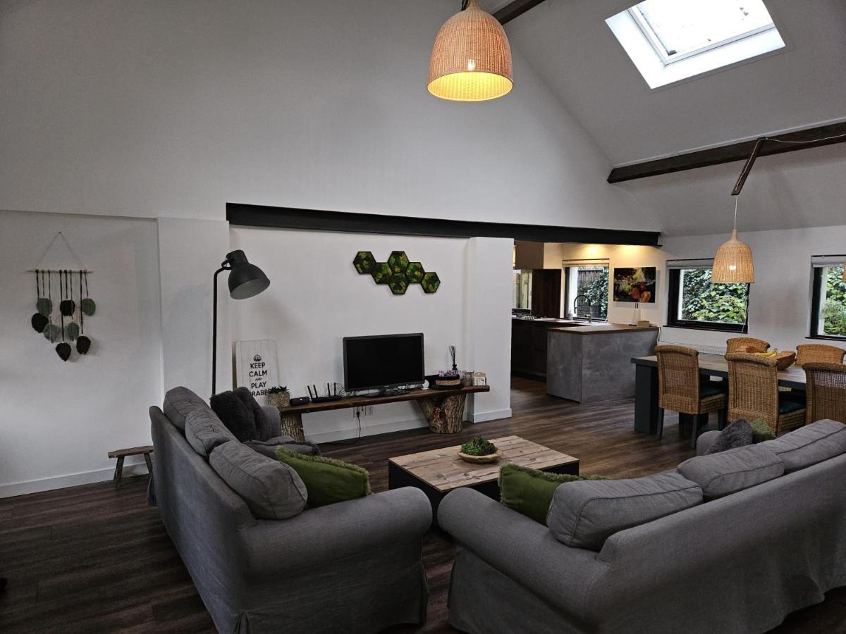 Guesthouse Max Dongen Esterno foto