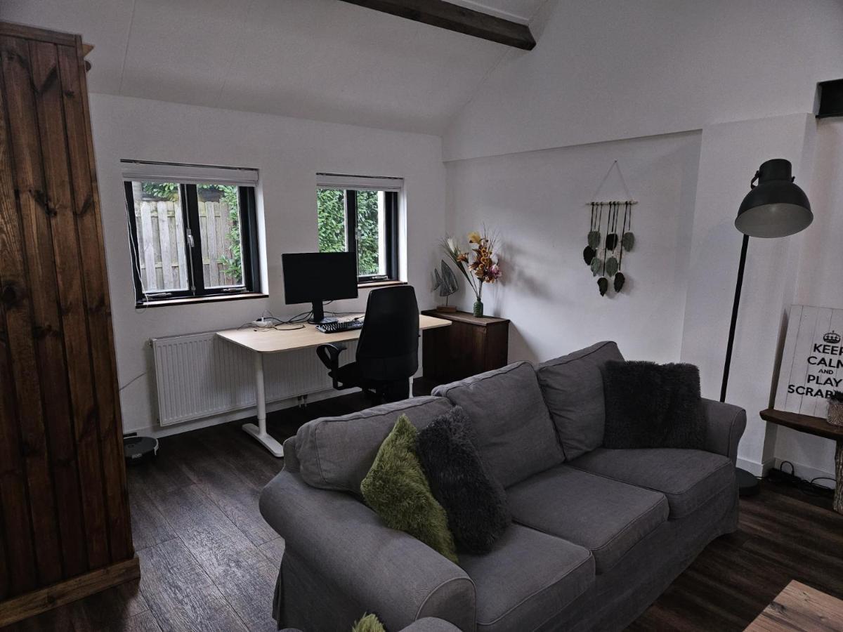 Guesthouse Max Dongen Esterno foto